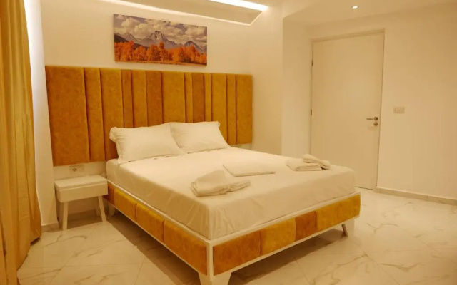 Lumi Hotel