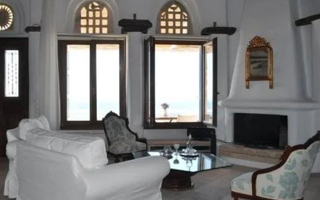 Thea Thalassa Exclusive Living Studios