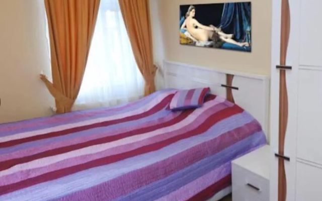 Ali's Residence