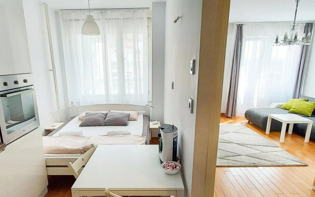 High White Apartments