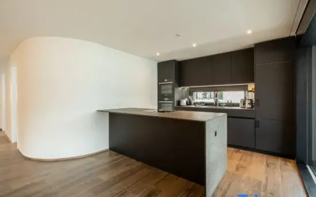 Swiss Living | High-Tech Kitchen, 1G WiFi, Balcony