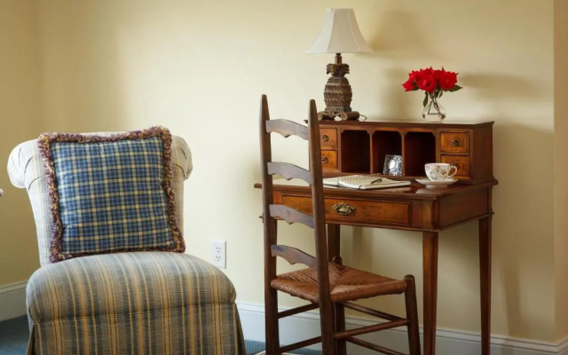 Inn at Warner Hall