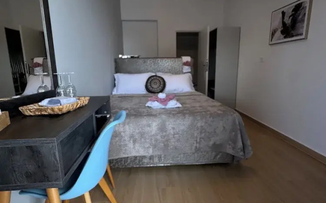Kaloniki Rooms & Suites