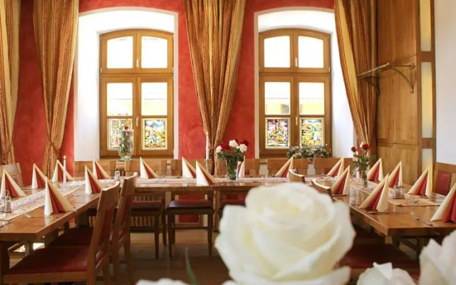Hotel & Restaurant Waldschloss