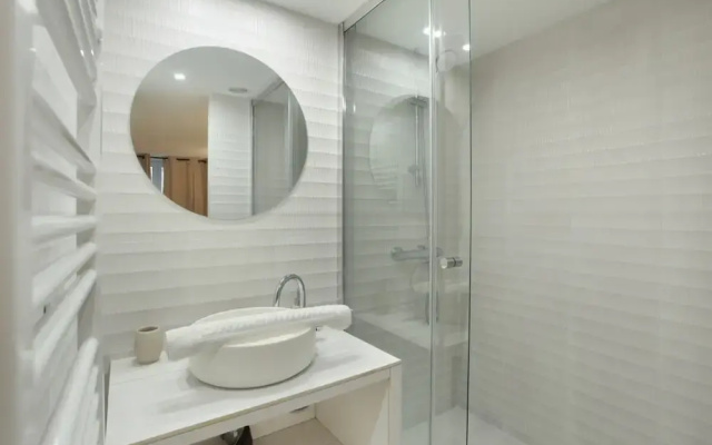Modern Apartment 2 Bedrooms - Center of Paris