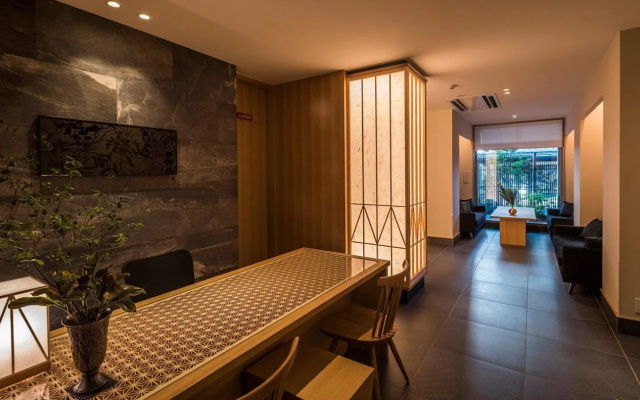 Отель Tomoya Residence Hotel Kyoto Nijo Takakura