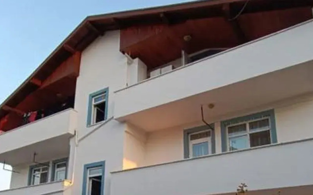 Sardunya Konaklama