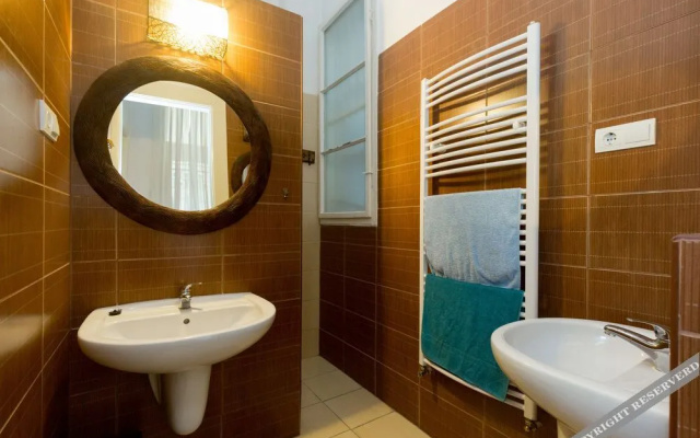 Maharaja Apartments and Rooms