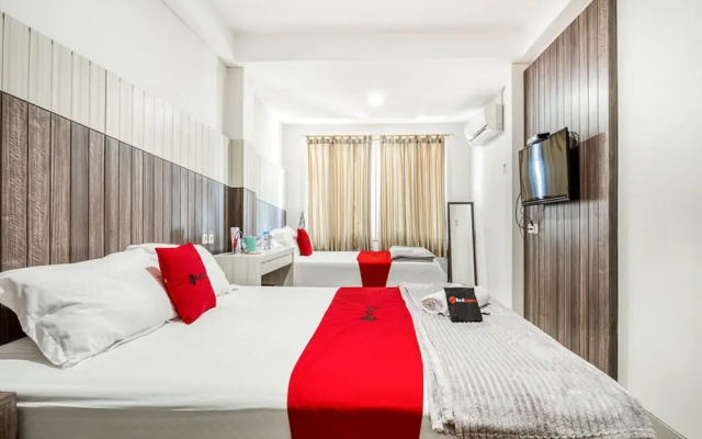 Home Stay Empat Lima by Reddoorz