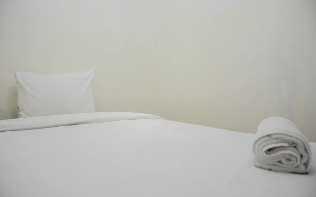 Big And Cozy 4br at L'Avenue Apartment