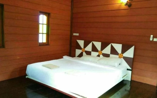 Baan Mai Katoon Resort
