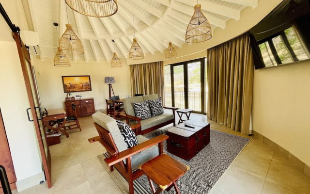 Hwange Safari Lodge
