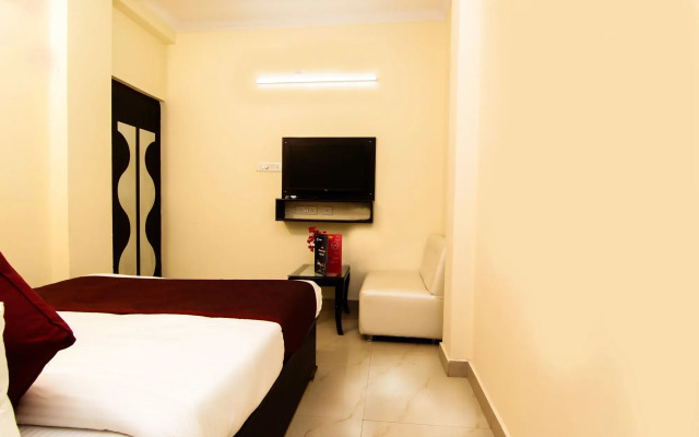 Sara Residency By OYO Rooms