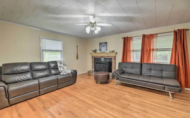 Coastal Retreat! Harkers Island Boating Base
