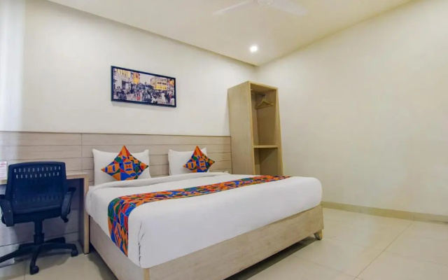 Fabhotel Occean Residency