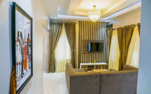 Grey Top Apartment