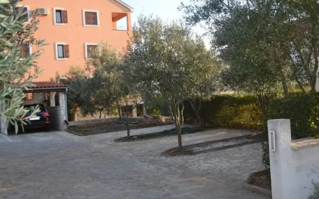 Apartments Luana