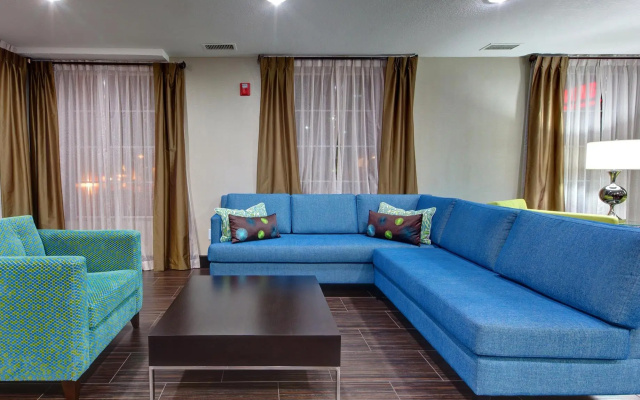 Hampton Inn & Suites Hermosa Beach