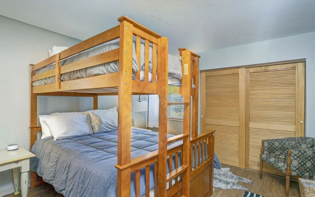 Ridgecrest 202 2 Bedroom Condo by RedAwning