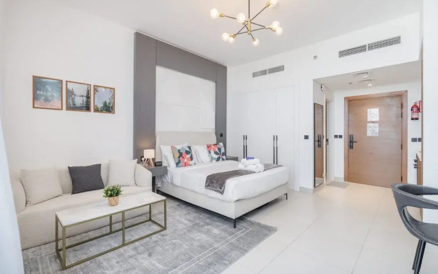 A Prime Studio That Sleeps 2 in Jebel Ali