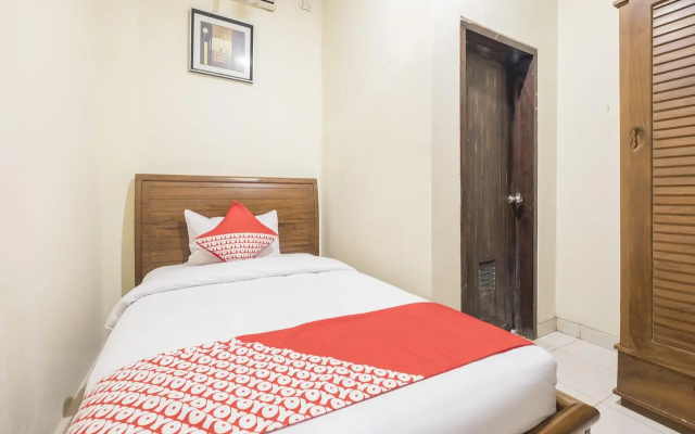 OYO 824 Makassar Guest House