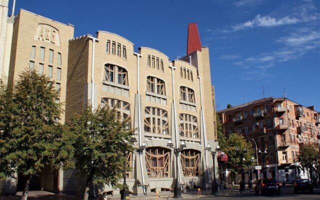 Гостиница Европейский Украина, Днепр - отзывы, цены и фото номеров - забронировать гостиницу Европейский онлайн вид на фасад