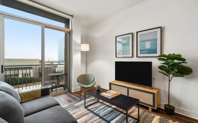 Austin Classy 1BD 1BA Apartment