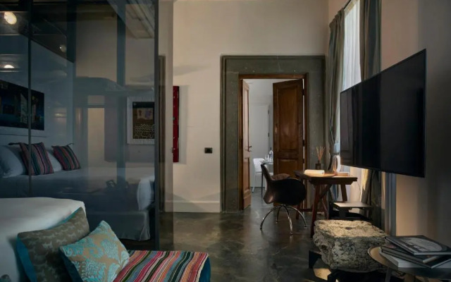 Palazzo delle Pietre Luxury Apartments