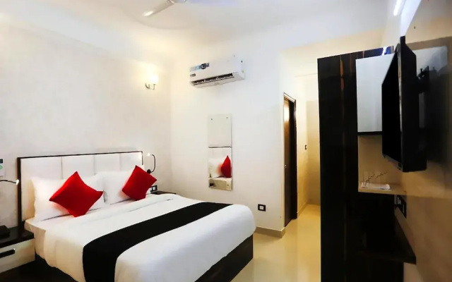 M K Hotel & Restaurant