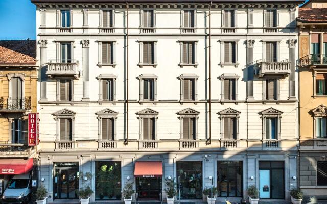 Отель Eurohotel Милан вид на фасад
