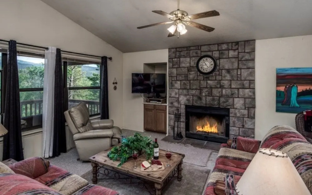 New Mexico Mountain Retreat - Three Bedroom Cabin