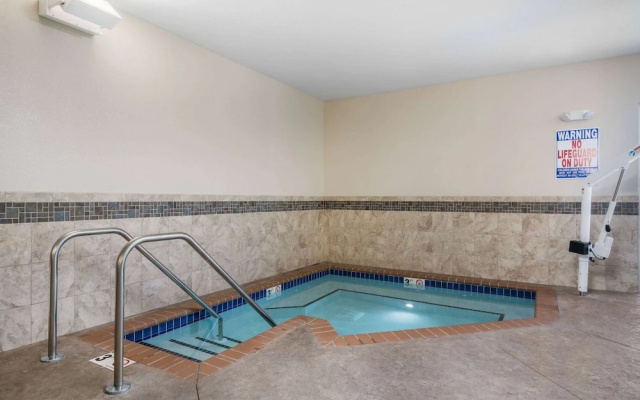 AmericInn Hotel & Suites Winona