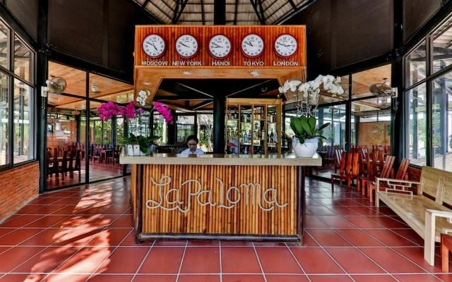 La Paloma Resort
