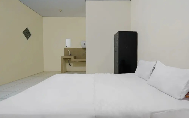 OYO Life 92641 Guest House Palinggihan Ii