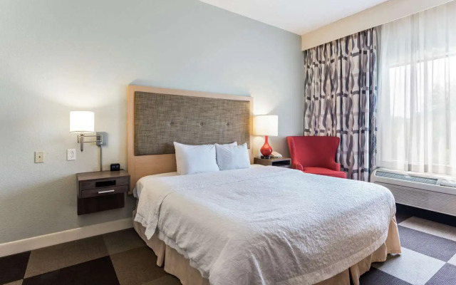 Hampton Inn Columbus I-70E Hamilton Rd.