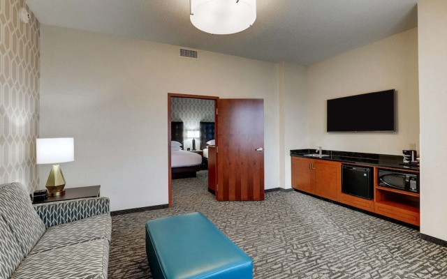 Drury Plaza Hotel Dallas Arlington