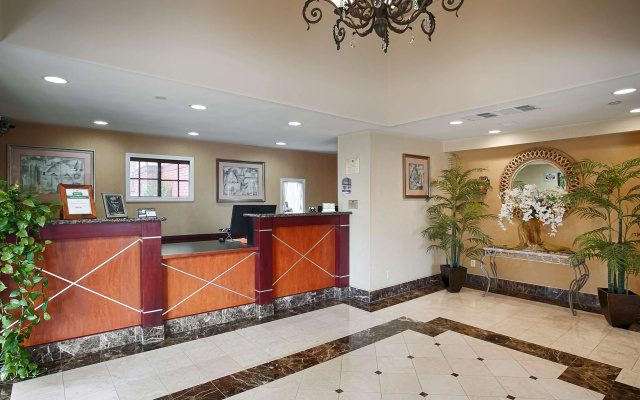 Best Western Surf City