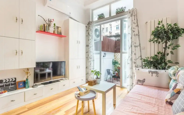 Cozy Apartment Best Location 115