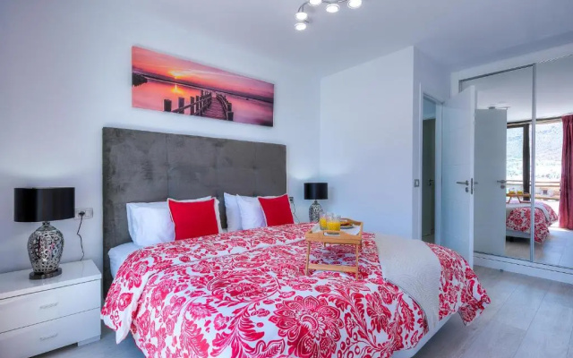 Modern Apartment Los Cristianos Center