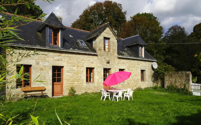 Semi-detached House, Benodet