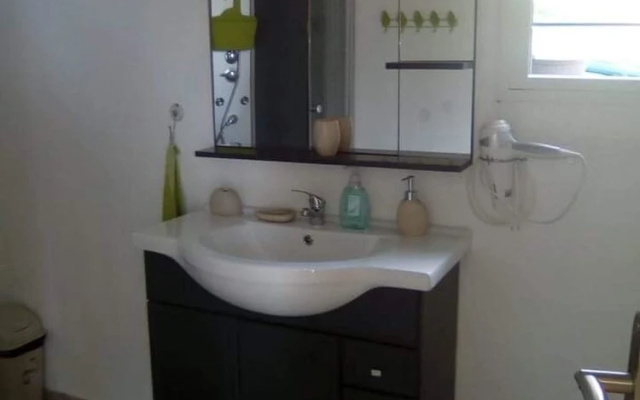 Studio in Saint-joseph, With Wifi