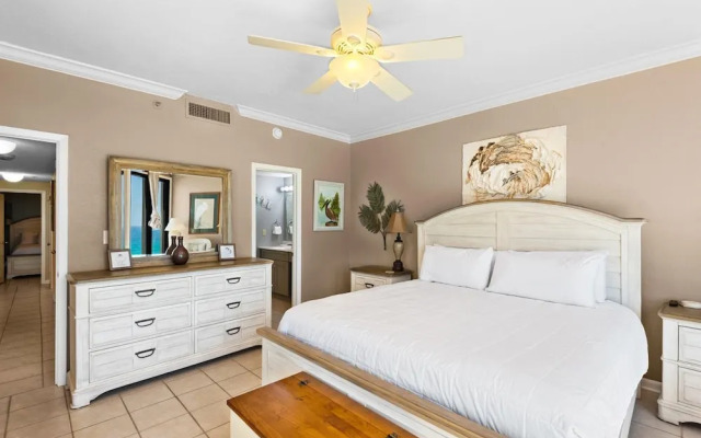 Navarre Towers 1202 - The Penthouse Pearl
