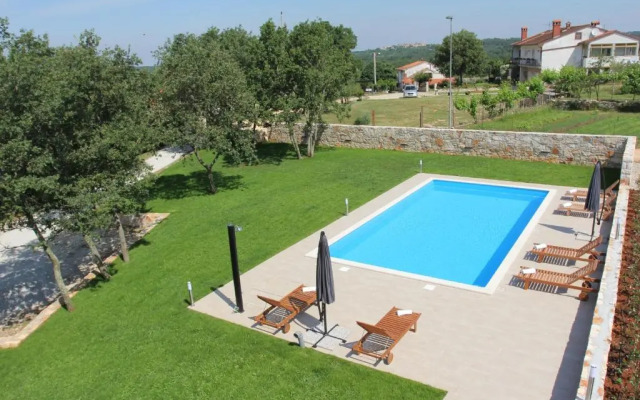 Apartment Jakici