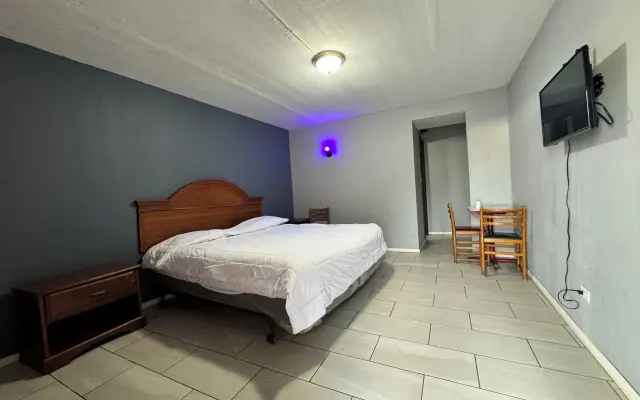 Best Motel By OYO Chicago I-90