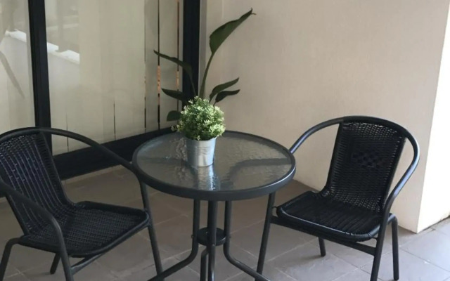 Shine Apartment