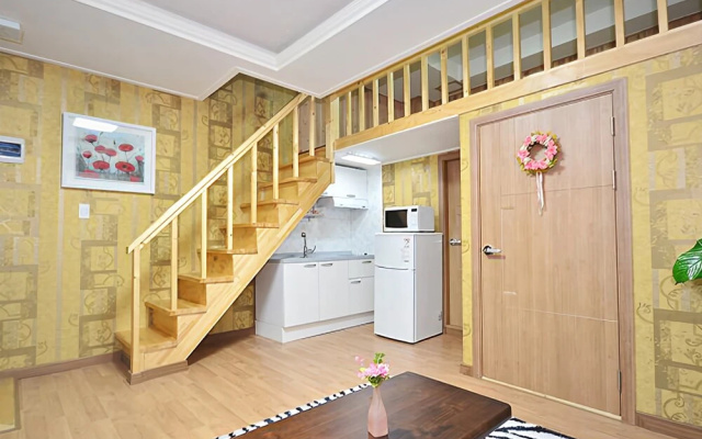 Yeosu Rainbow Pension