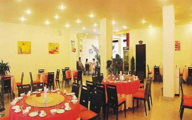安逸酒店(成都宽窄巷子骡马市地铁站店)