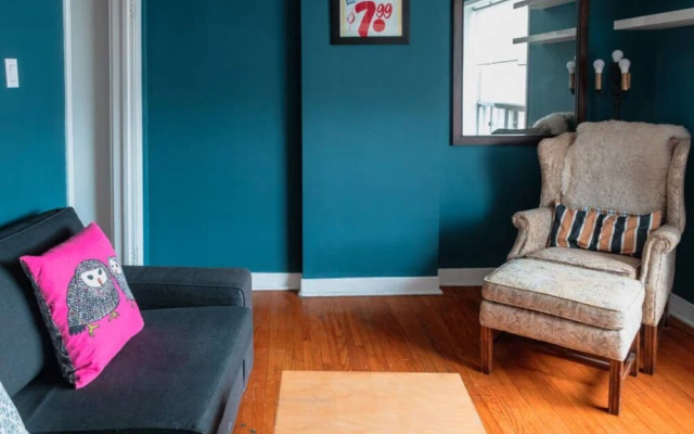 Cosy 1 Bedroom House Near Junction Triangle