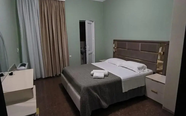 Il Piccolo Paradise, the Italian Haven in Black Sea