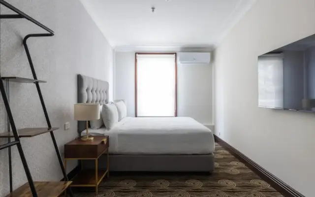 Southern Cross Hotel